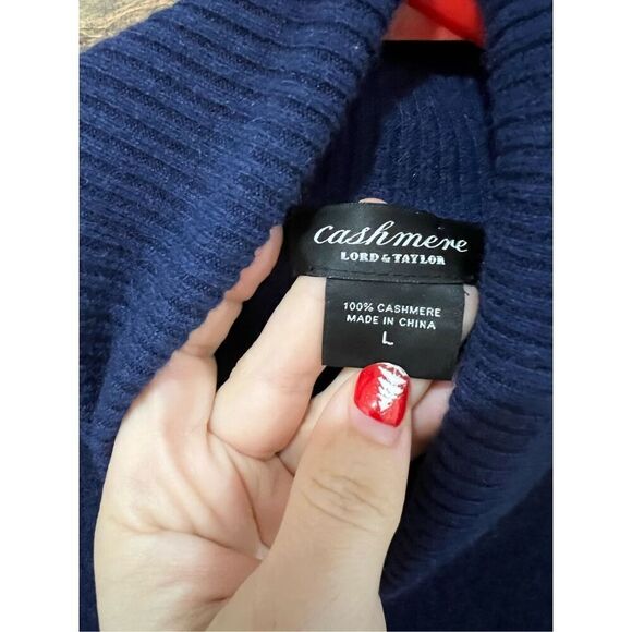 Lord and Taylor cashmere turtleneck weather sz L run smaller - Picture 3 of 5